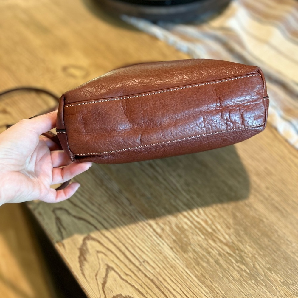 Margot leather crossbody bag - Picture 5 of 8